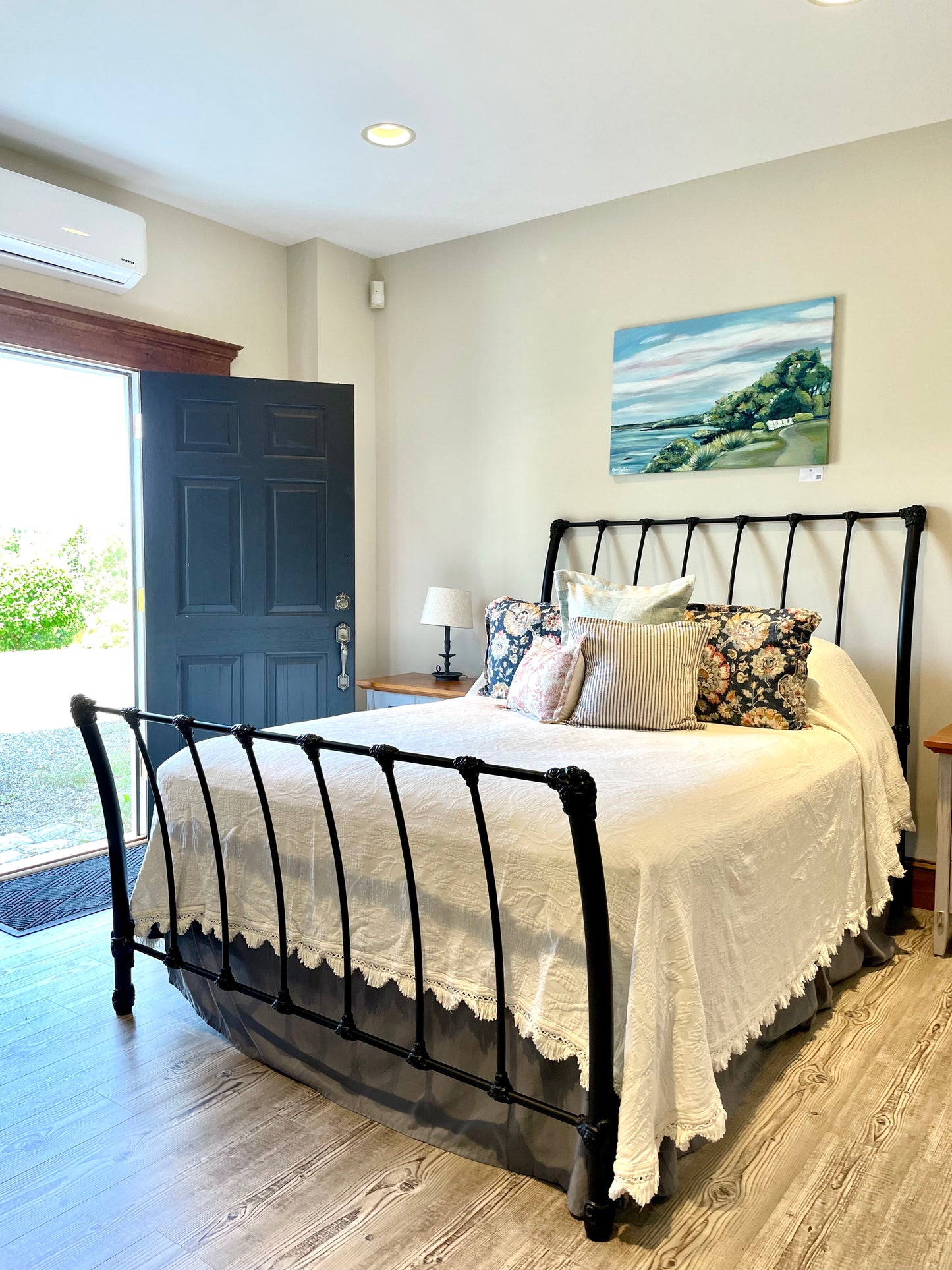 Coastal Breeze_Nicole May Lesher_Fine Art_Wedding Venue Painting_Artist