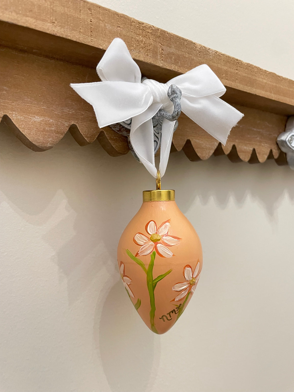 Daisy Ornament No. 6